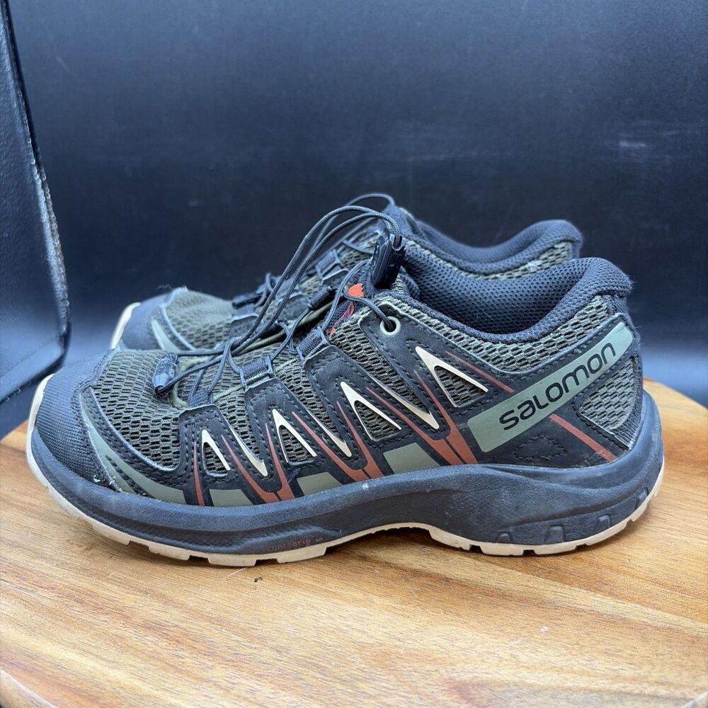 Salomon XA PRO Youth Size 2 Hiking Trail Running Shoes Green Black Sneakers